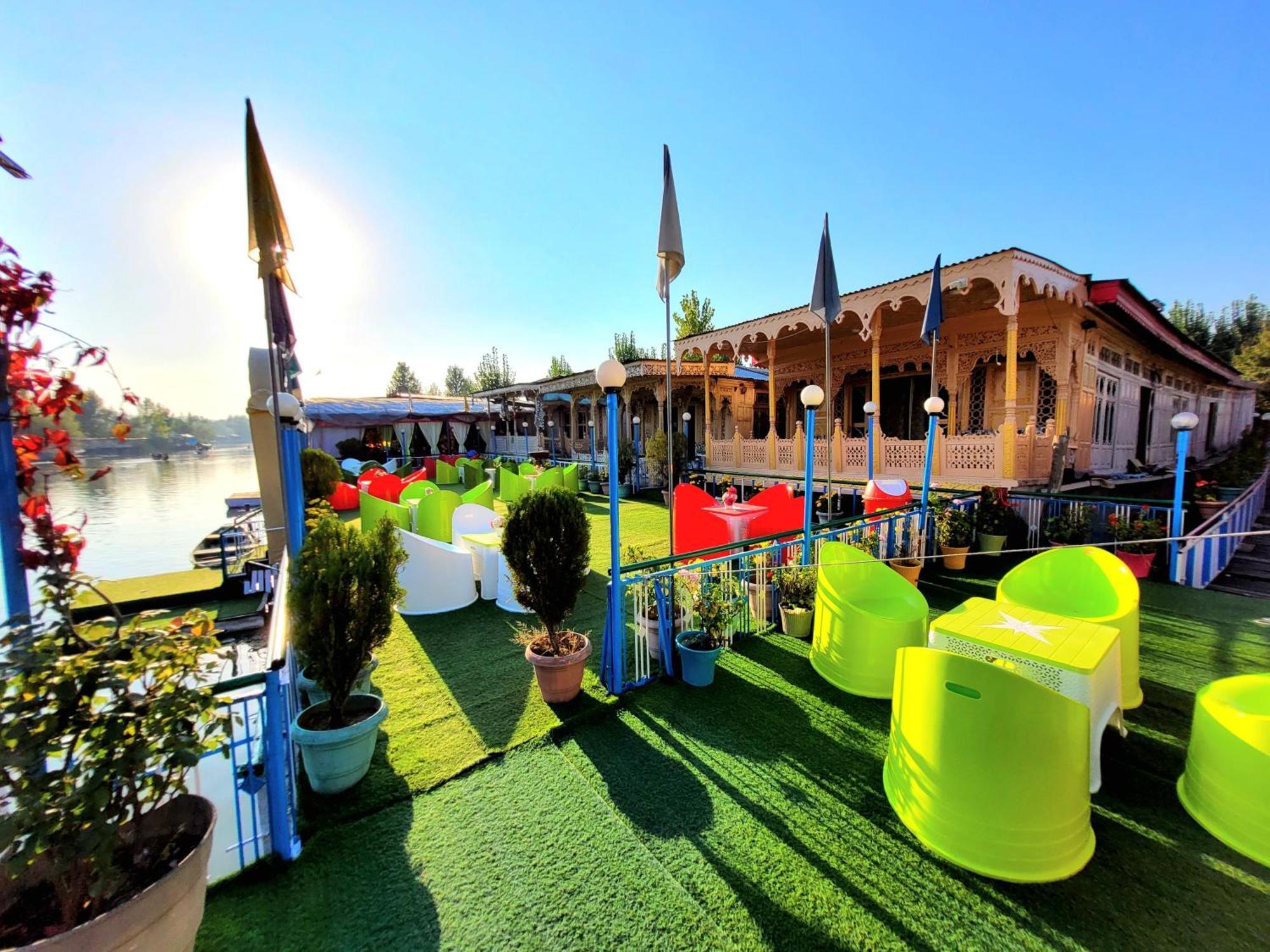Srīnagar Aziz Palace Group Of Houseboats מראה חיצוני תמונה