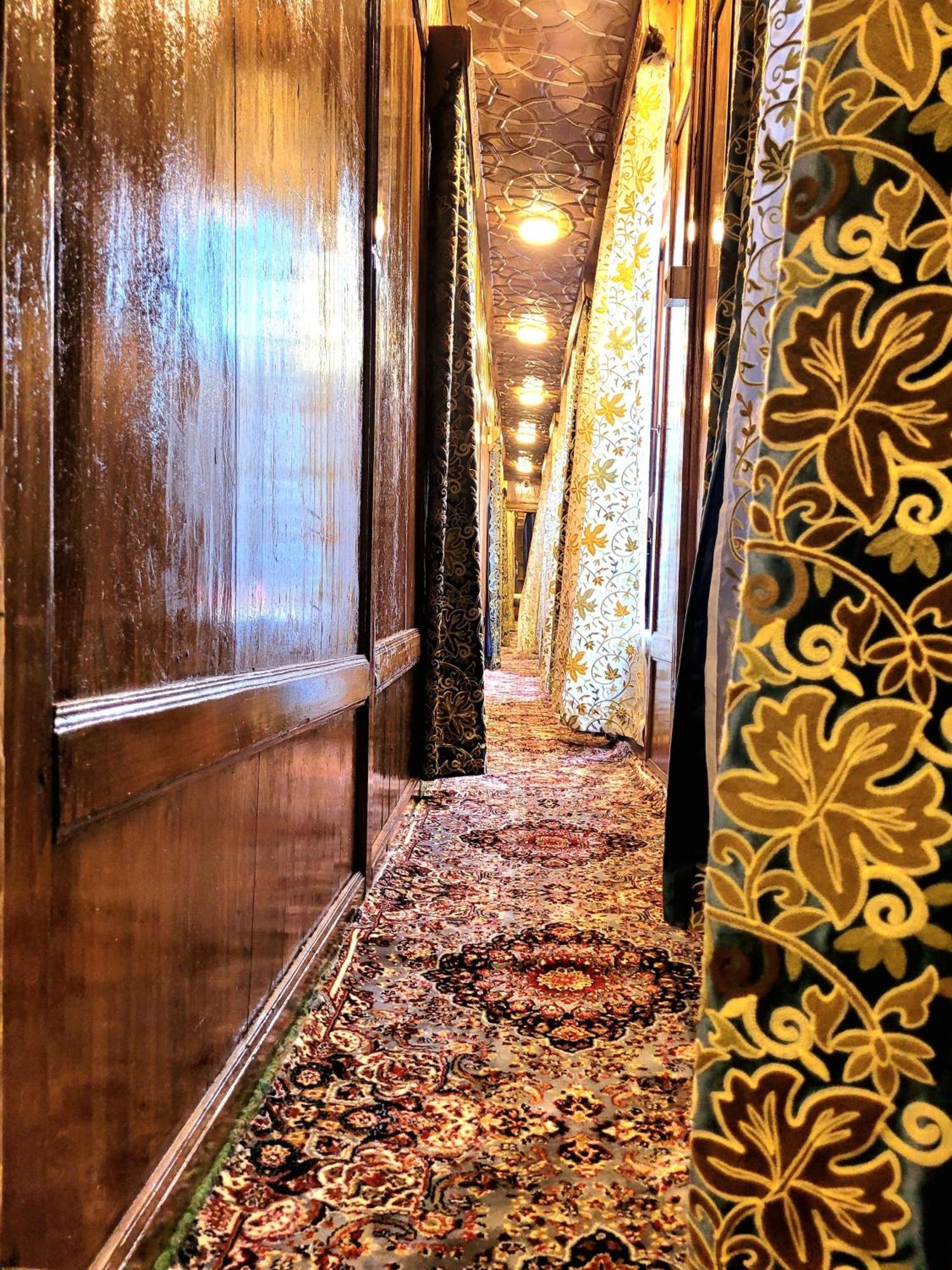 Srīnagar Aziz Palace Group Of Houseboats מראה חיצוני תמונה