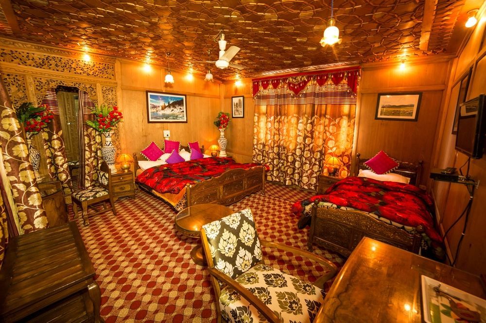 Srīnagar Aziz Palace Group Of Houseboats מראה חיצוני תמונה